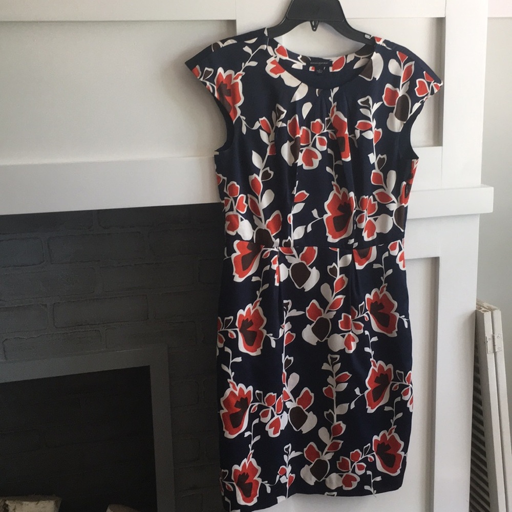 Banana Republic navy/red dress